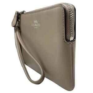 Coach Double Corner Zip Wristlet